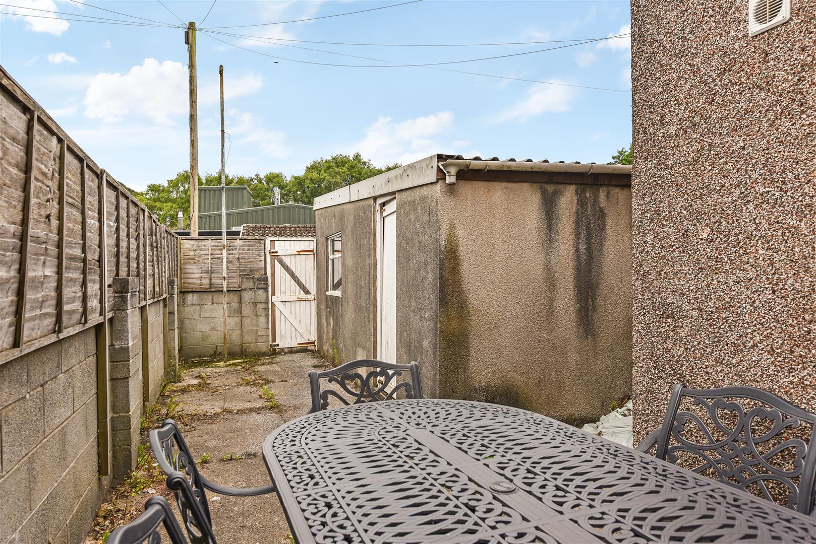 house - end terrace for sale meadow street