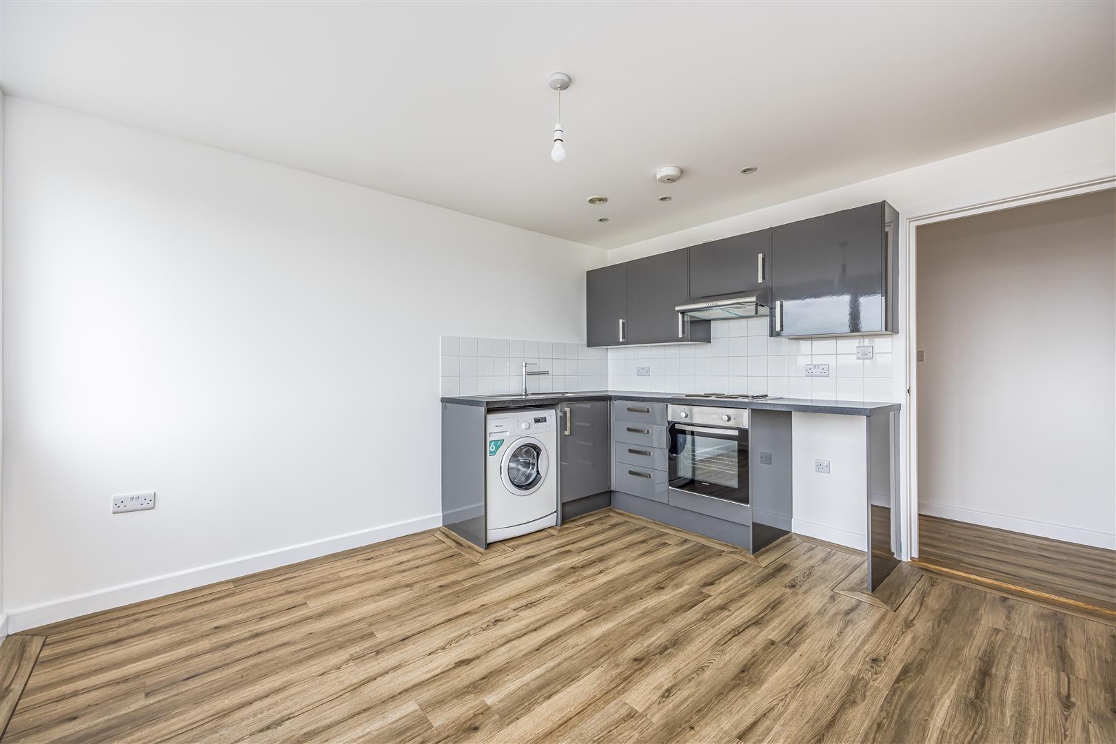 flat for sale kingston crescent