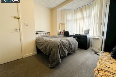 flat for sale stow hill