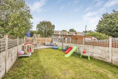 house - terraced for sale chatsworth avenue