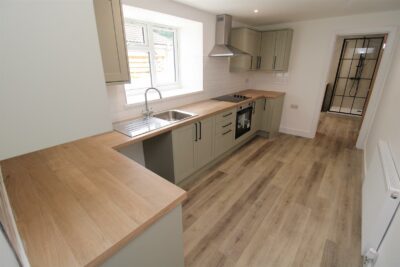 house for rent abertillery road