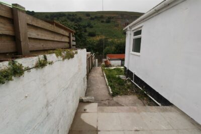 house for rent abertillery road