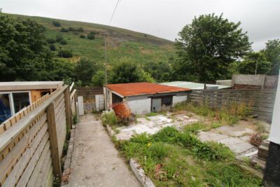 house for rent abertillery road