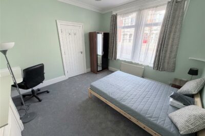 room for rent wisborough road