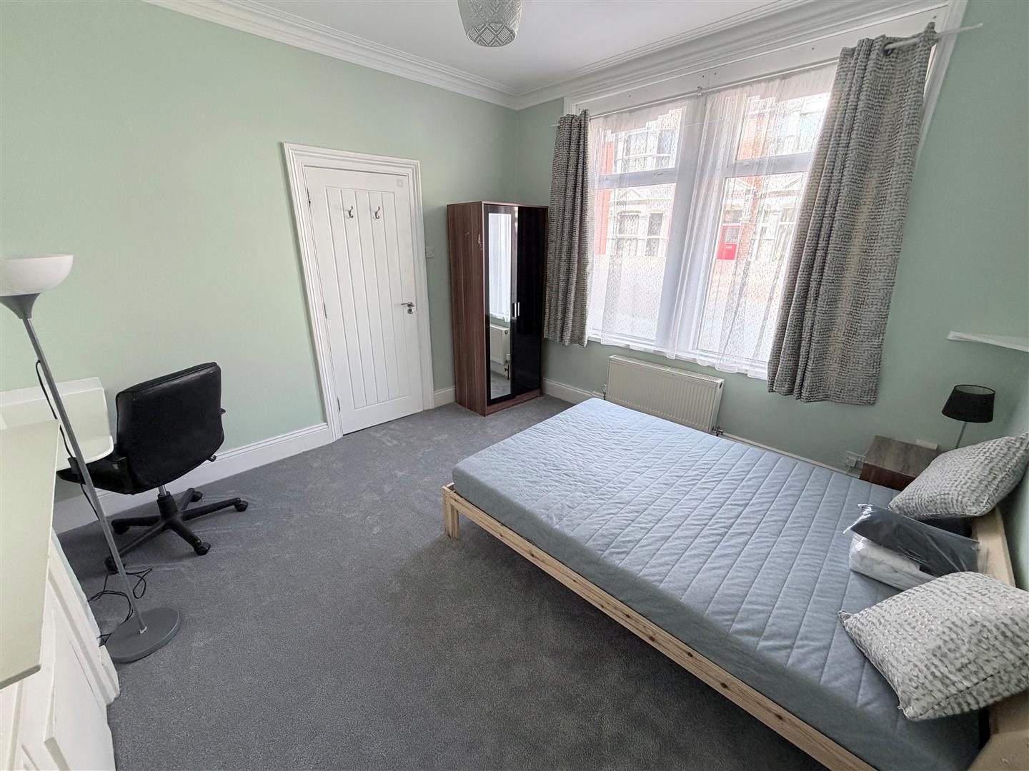 room for rent wisborough road