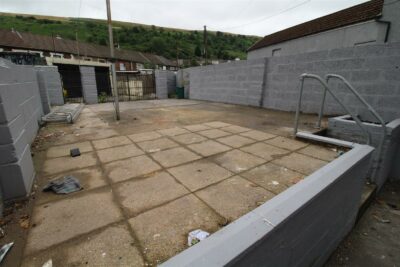 house - terraced for rent ynyshir road