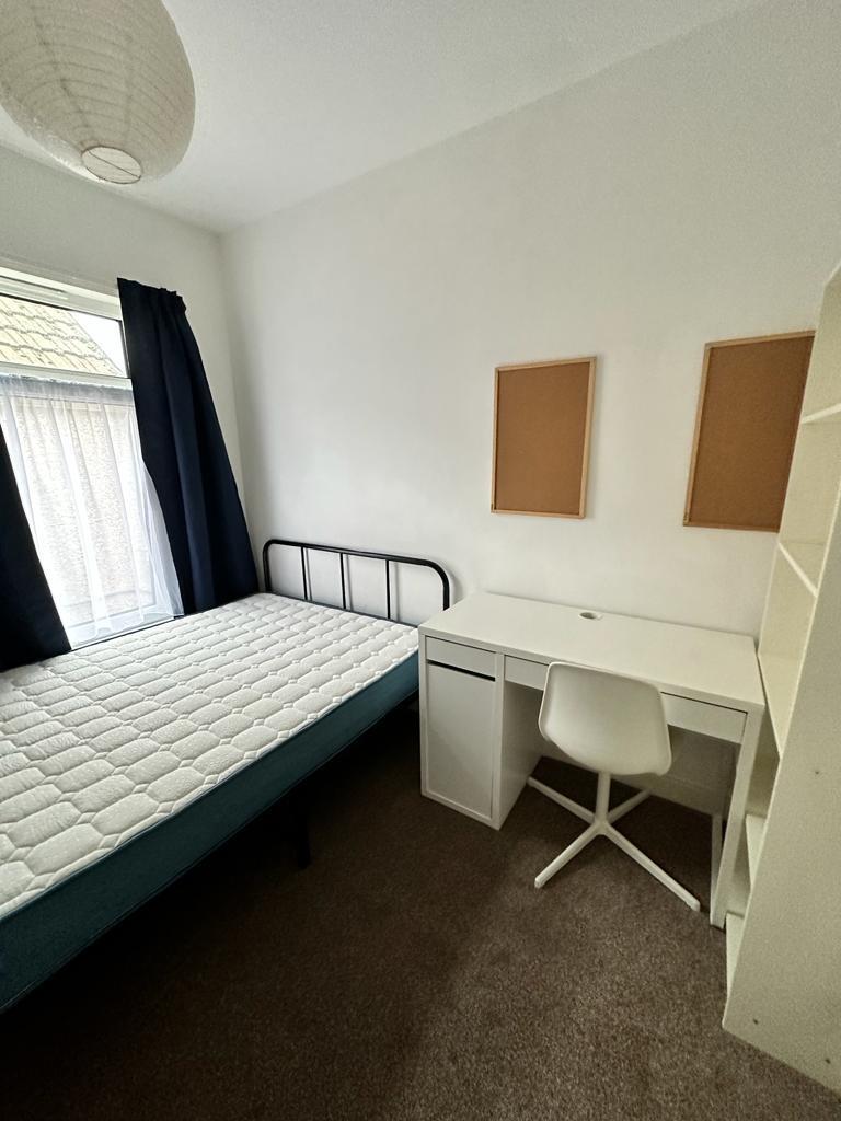 room for rent bertha street