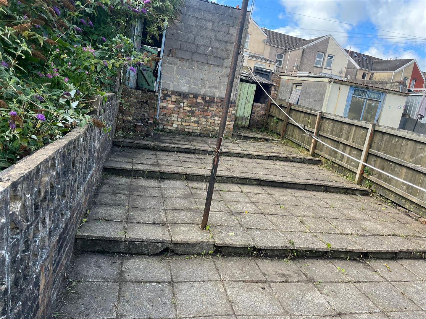 house - terraced for rent gladstone street