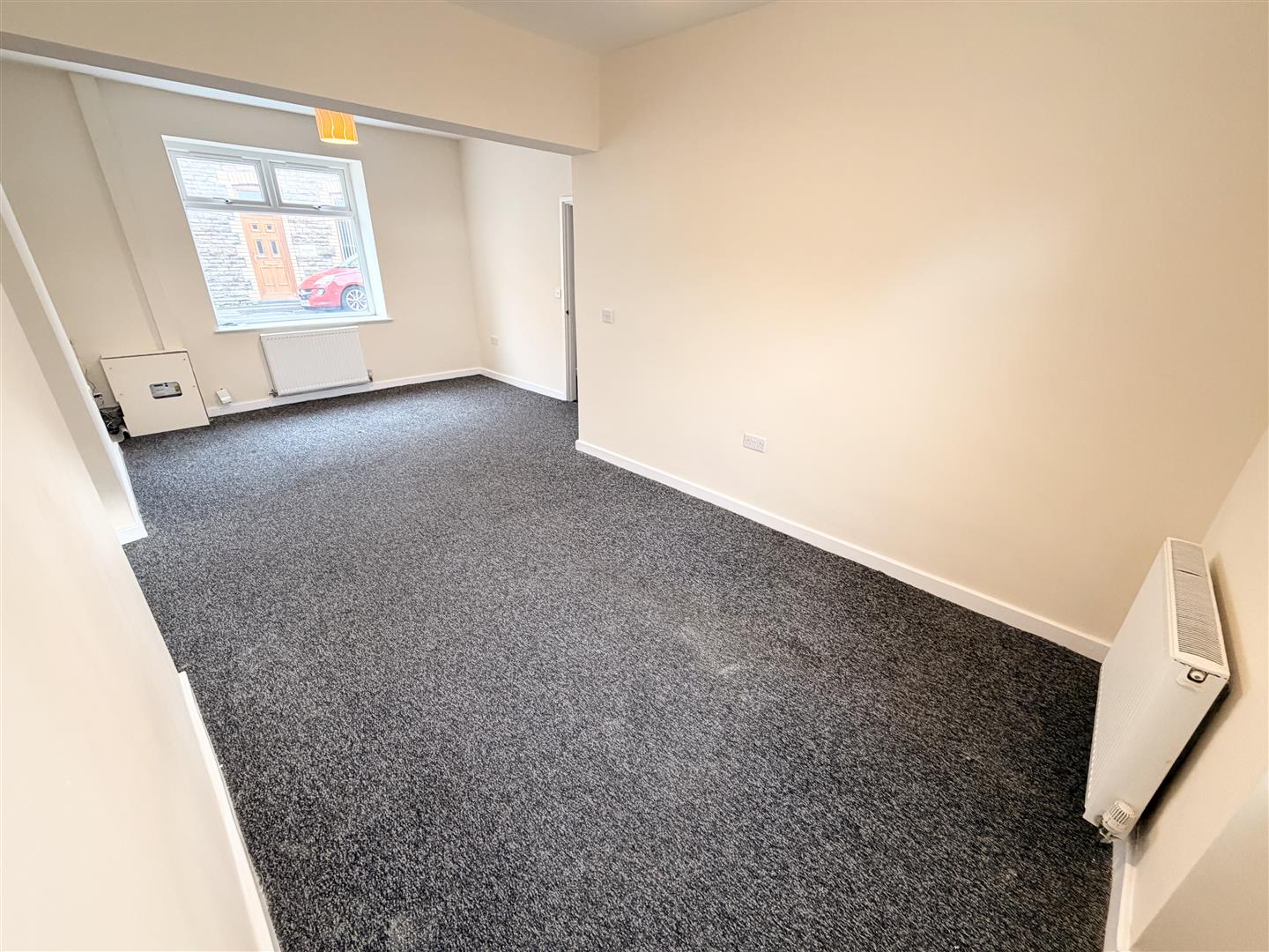 house - semi-detached for rent whittington street