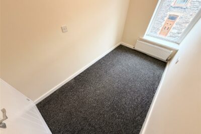 house - semi-detached for rent whittington street