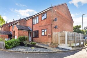 apartment for sale saxon close