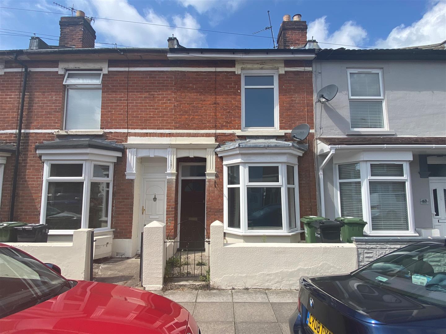 house - terraced for rent drayton road