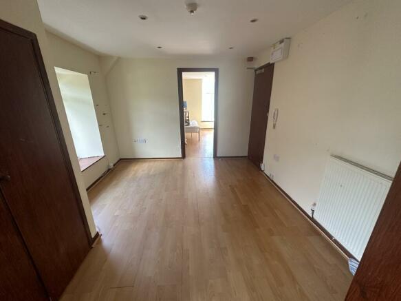 flat for rent cliff terrace