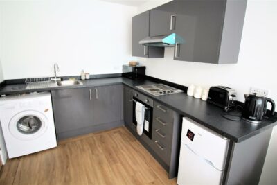 flat for rent isambard brunel road