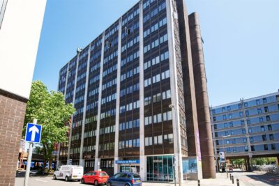 flat for rent isambard brunel road