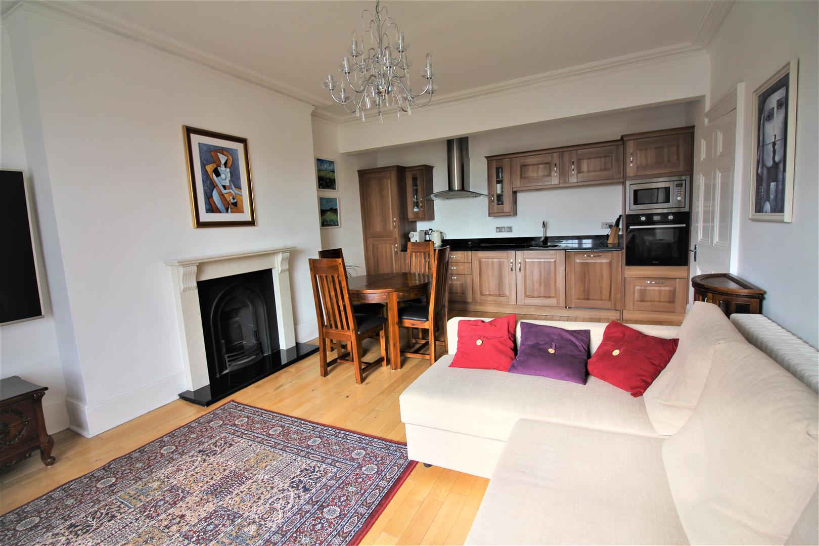 flat for rent oakfield road