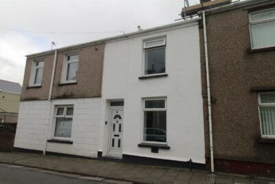 house - terraced for rent harris street