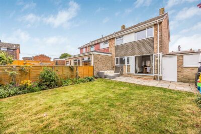 house - semi-detached for sale norset road