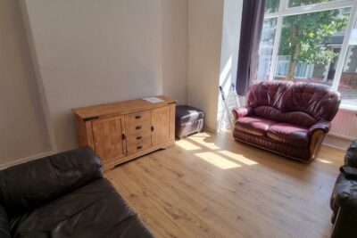 room for rent hilda street , pontypridd