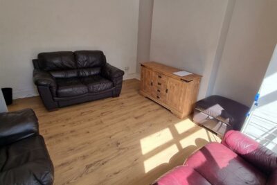 room for rent hilda street , pontypridd