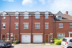 house - townhouse for sale new charlton way