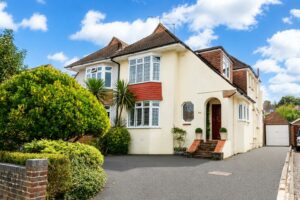 house for sale the dale