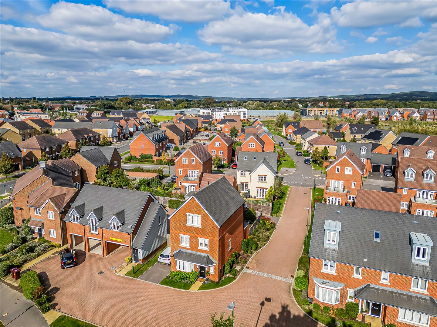 house - detached for sale heron close