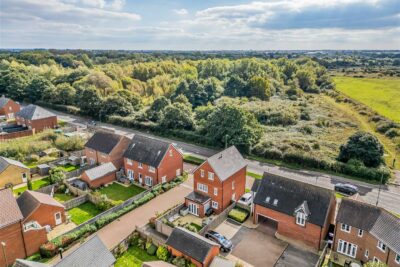 house - detached for sale heron close