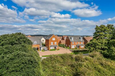 house - detached for sale heron close