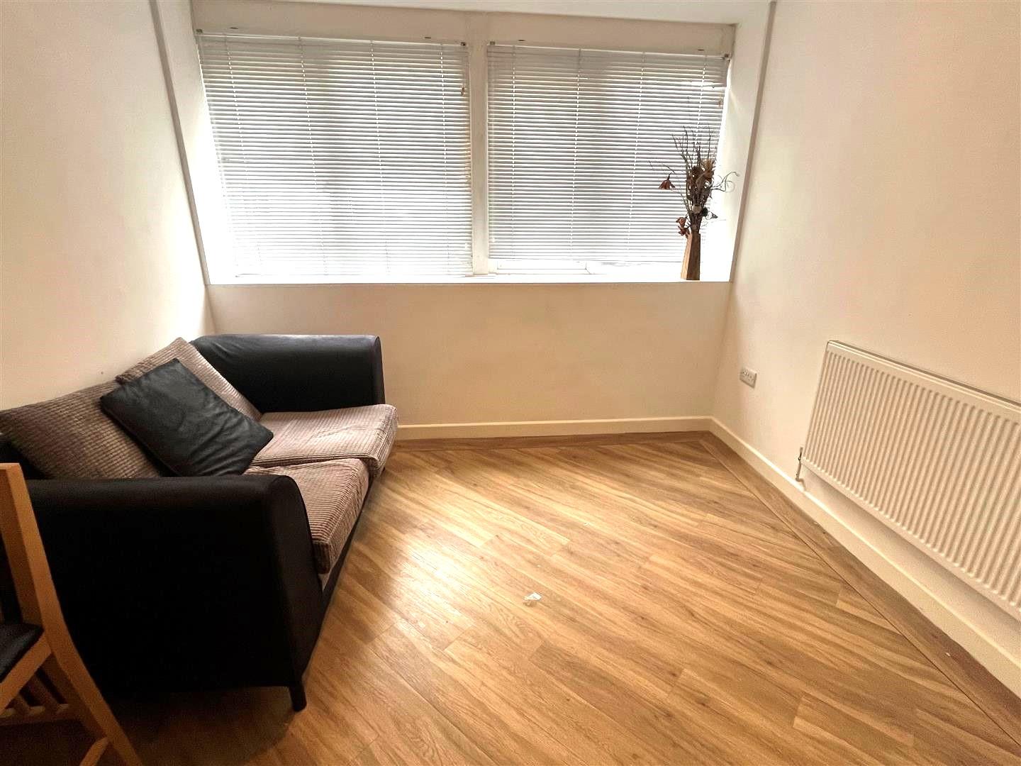 flat for sale isambard brunel road