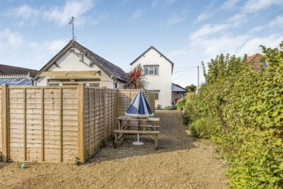 house - detached for sale west lane