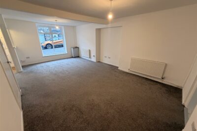 house - terraced for rent fox street