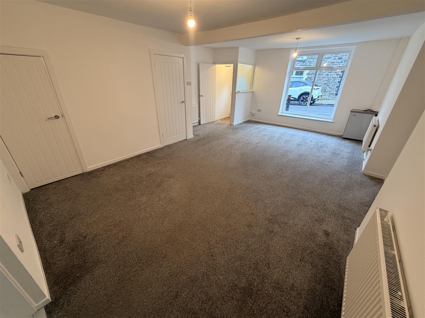 house - terraced for rent fox street