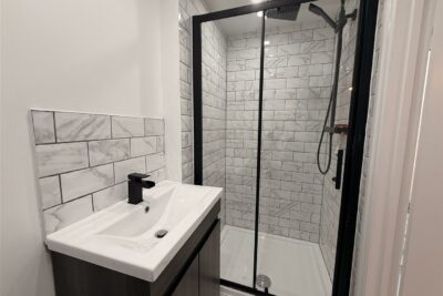 house - terraced for rent fox street