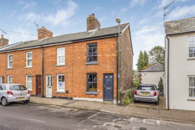 house - end terrace for sale north street