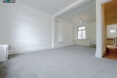 house - terraced for rent harcourt terrace