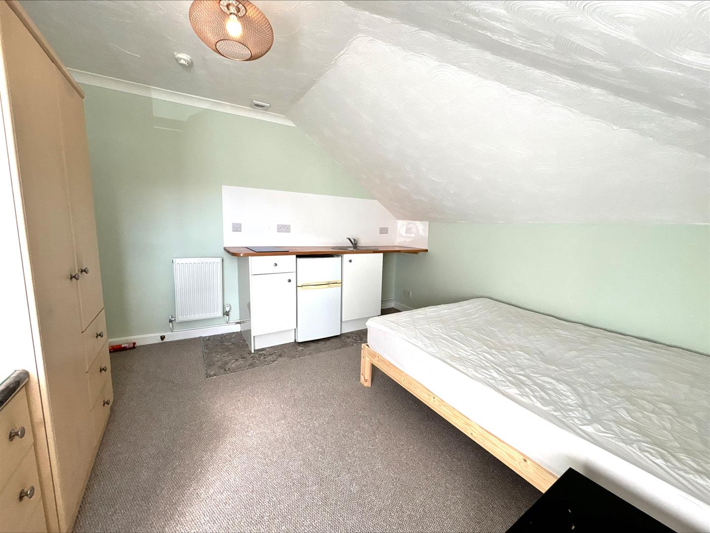 studio for rent waverley road