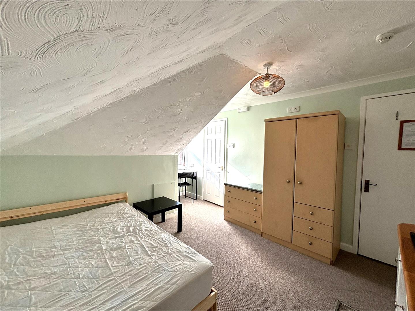 studio for rent waverley road