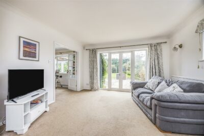 house - detached for sale horndean road