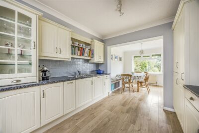 house - detached for sale horndean road