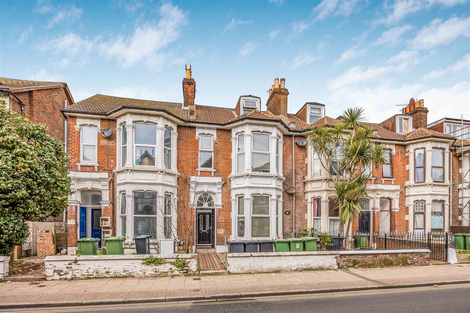 house - terraced for rent waverley road