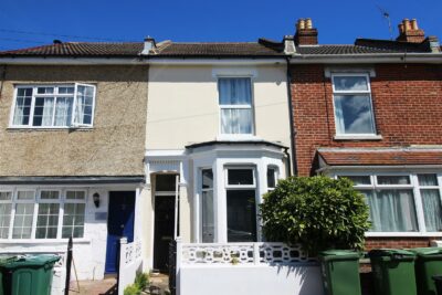 house - terraced for rent wyndcliffe road