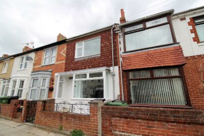 house - terraced for rent maurice road