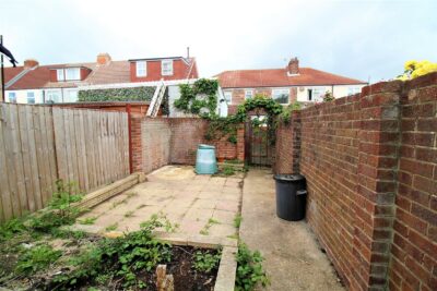 house - terraced for rent maurice road