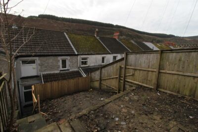 house - terraced for rent park street