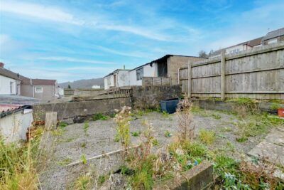 house - terraced for sale queen street