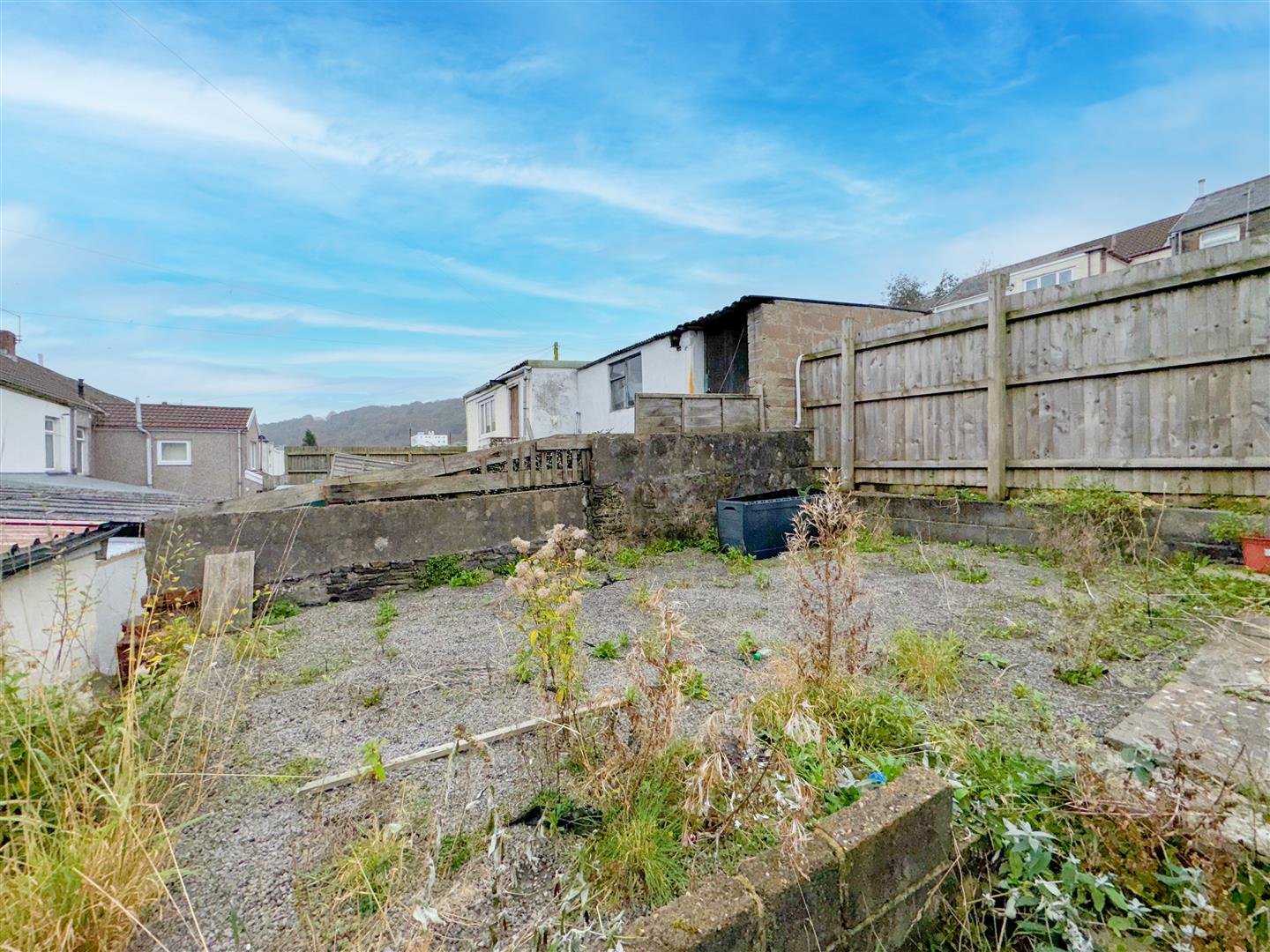 house - terraced for sale queen street