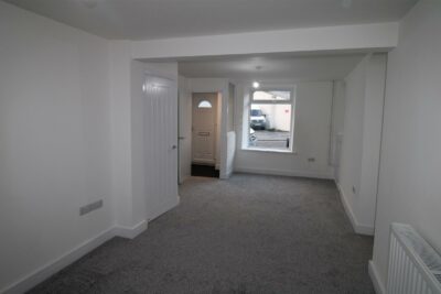 house for rent duffryn street