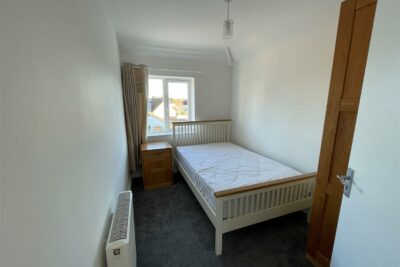 room for rent coaley road