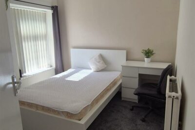 room for rent queen street